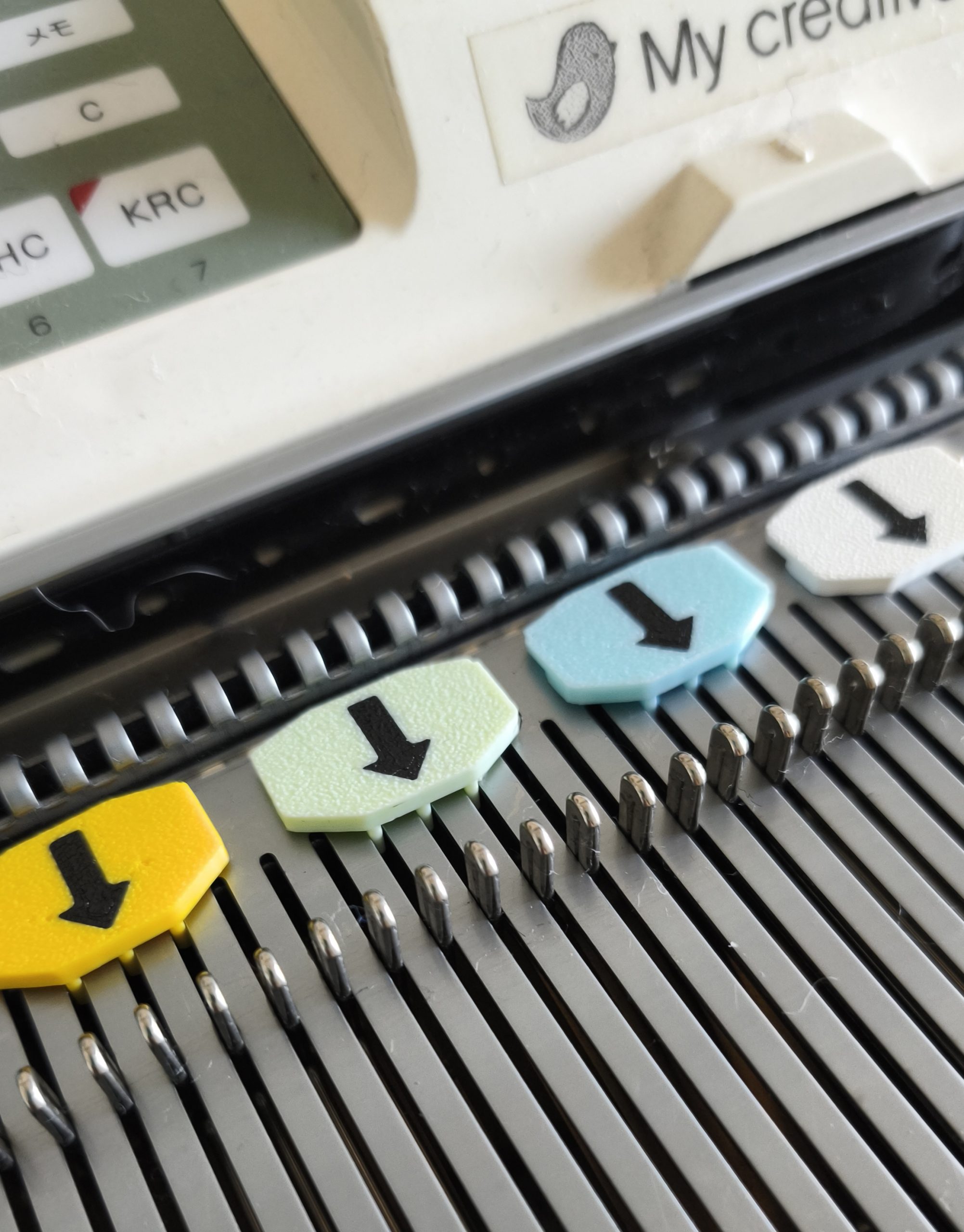 3D Printed Needle Bed Markers Compatible with Silver Reed Knitting Machines – Main Bed Only (Pack of 5 or 10) - Image 3